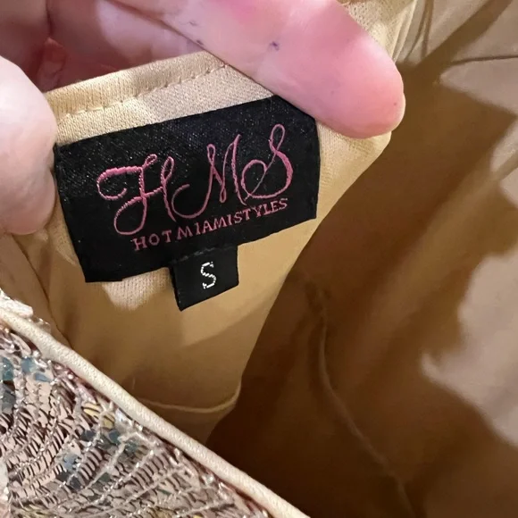 HMS Gold Sequins dress with fringe - Picture 4 of 9